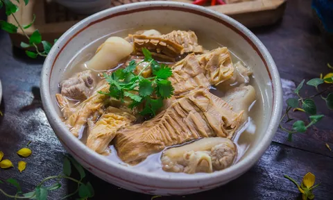 Ngâm măng khô đừng chỉ dùng nước lã: Nên dùng thứ nước này giúp măng mềm nhanh, sáng màu