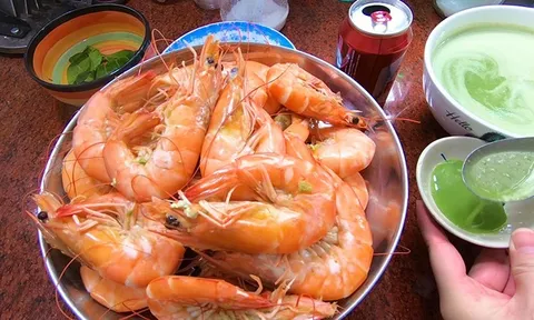 8 nhóm người tuyệt đối không nên ăn tôm
