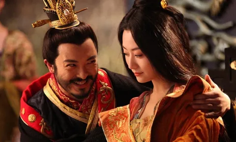 Người xưa nói: "Đàn ông lõm, đàn bà lồi, không góa phụ cũng lẻ loi", lõm và lồi là thứ gì?