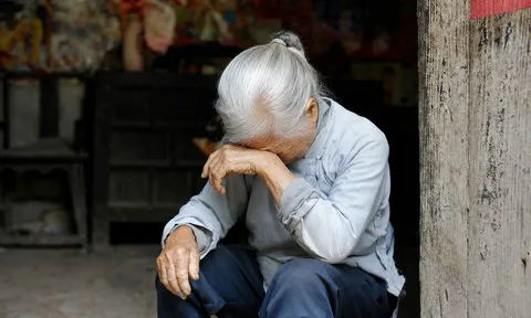 Về già nghèo mấy cũng đừng nói 3 câu này, con cháu bỏ đi, không muốn báo hiếu