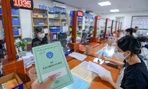 Bảo hiểm xã hội bắt buộc là gì? Người tham gia BHXH được hưởng những chế độ gì?