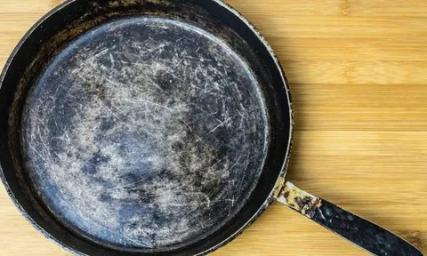 Lời khuyên cho những gia đình đang dùng chảo đã bong lớp chống dính