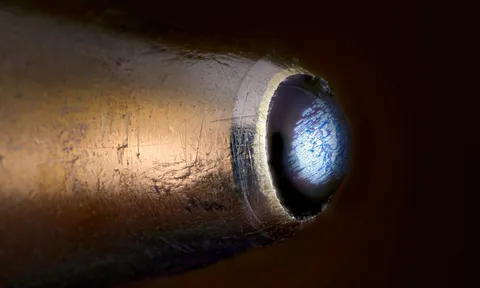 Tại sao trên thế giới chỉ có 4 quốc gia sản xuất được đầu bút bi?