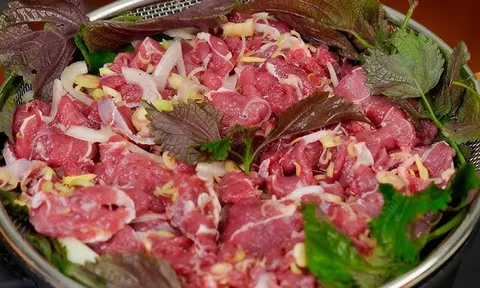 Cách làm bò hấp lá tía tô thơm lừng, mềm mượt