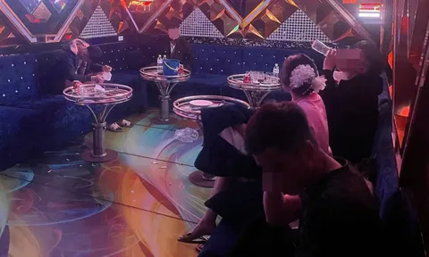 Đột kích quán karaoke Rolex, phát hiện nhiều đối tượng dương tính với ma túy