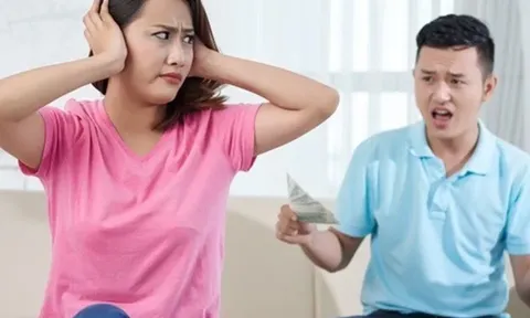 Đưa vợ 30 triệu/tháng nhưng lúc nào cũng bảo thiếu, tôi bắt vợ sao kê thì giật mình trước một khoản “vô lý”