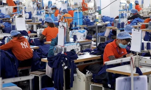 'Cuộc chiến' thuế quan trở lại: Việt Nam một lần nữa có thêm cơ hội?