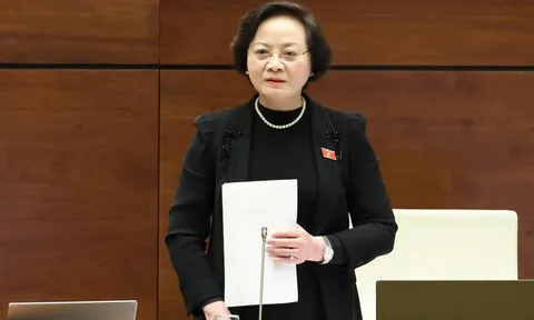 Bộ trưởng Bộ Nội vụ: Tạm giữ nguyên mô hình chính quyền địa phương trong thực hiện sắp xếp bộ máy