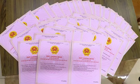 Sáp nhập đơn vị hành chính, người dân có cần đổi ‘sổ đỏ’?