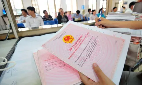 Từ 2025, người dân bị xử phạt nặng nếu không hoàn tất việc sang tên sổ đỏ?