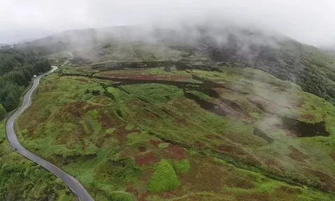 Chuyến đi mơ ước bỗng hóa thành thảm kịch: Bé gái 10 tuổi mất mạng trong trận lở đất bất ngờ