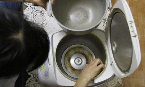 Nhìn sạch nhưng nồi cơm điện có 4 “ổ độc” âm thầm hại sức khỏe cả nhà