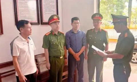 Chiếm đoạt tiền BHYT học sinh, kế toán đối mặt án phạt gì?