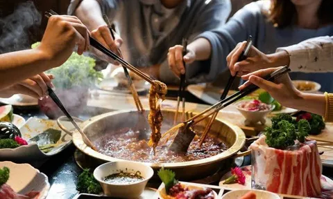 Thói quen ăn uống tưởng vô hại khiến cả gia đình ba thế hệ đối mặt với ung thư thực quản