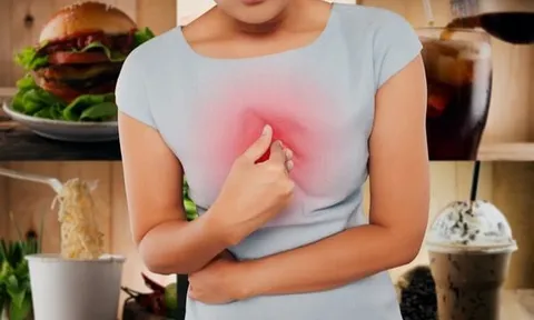 Sau ăn có 4 dấu hiệu này, đừng chủ quan, có thể dạ dày đang “kêu cứu” vì ung thư