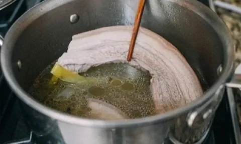 Có nên dùng nước luộc thịt để nấu canh? Câu trả lời khiến nhiều người bất ngờ