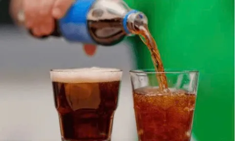 Suy thận ở tuổi 13 vì nước ngọt, đồ chiên: Bác sĩ chỉ rõ “kẻ thù giấu mặt” trong bữa ăn hiện đại