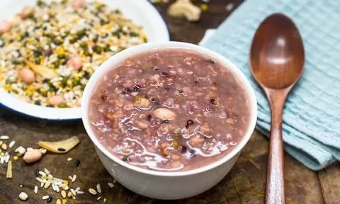 Món cháo mùa hè giúp mặt hết sưng, da mịn, kinh nguyệt đều, nấu cực dễ từ nguyên liệu chợ nào cũng có