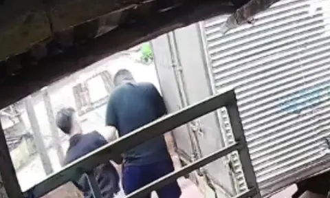 Mâu thuẫn trong khi giao đá lạnh, nam thành niên bị đe doạ “chôn sống”