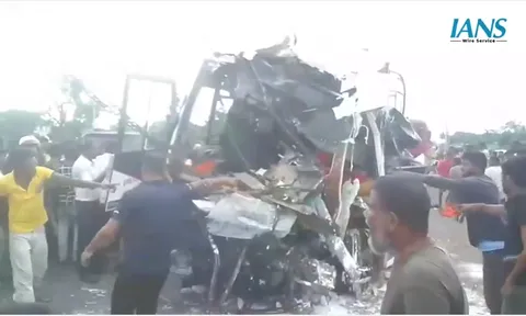10 người thiệt mạng, 37 người bị thương sau tai nạn xe bus thương tâm, cảnh sát nghi tài xế ngủ gật