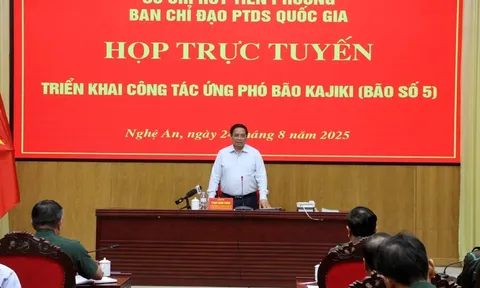 Thủ tướng họp khẩn ứng phó bão số 5: Bảo vệ tính mạng nhân dân là mục tiêu cao nhất