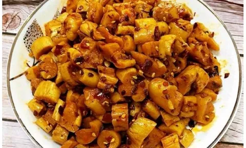 Đổi vị bữa cơm với rau củ muối chua cay giòn tan kiểu Tứ Xuyên