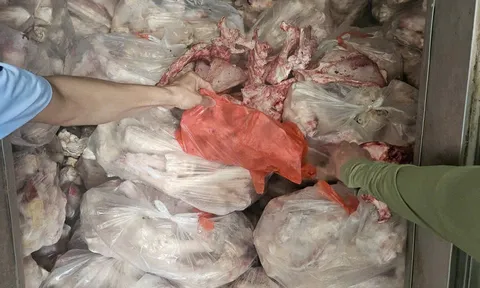 Hà Nội: Phát hiện 3,5 tấn xương bò không rõ nguồn gốc, xuất xứ