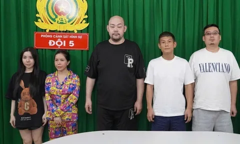 Bên trong nhà hàng KTV Richy 7 ở TP.HCM, "chân dài" bán dâm giá tới 8 triệu đồng, nguyên tắc ngầm gây choáng