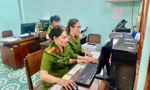 Phụ nữ Trại Tạm giam số 2 – “Giỏi việc nước, đảm việc nhà”