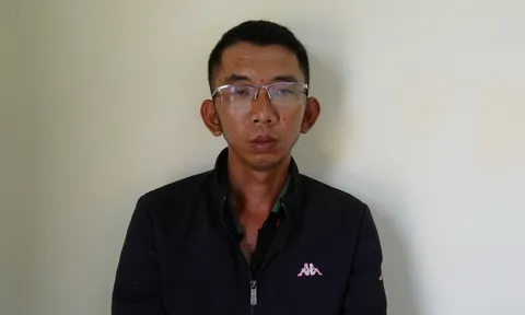 Trần Văn Hiền Em ra đầu thú