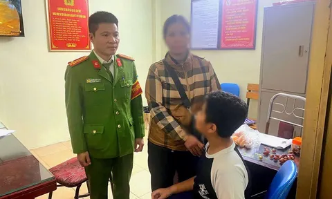 Công an phường Hà Đông kịp thời tìm gia đình cho cháu bé đi lạc