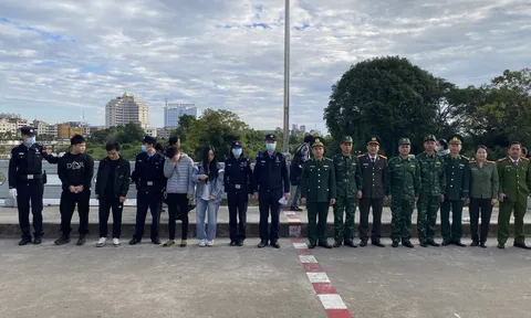 Trục xuất 09 công dân Trung Quốc nhập cảnh trái phép vào Việt Nam