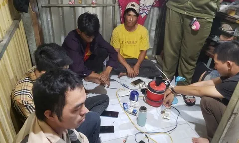 An Giang: Bắt quả tang Đặng Thái Bảo cùng "đồng đội" đang làm điều mờ ám trong căn nhà thuộc khóm Đông Thịnh 5