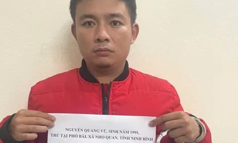 Bắt quả tang Nguyễn Quang Vũ và Lê Văn Tú