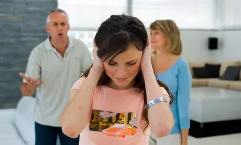 Ngày tôi quyết định không về nhà chồng nữa, mẹ chồng không giữ lại mà chỉ hỏi một câu khiến tôi đứng lại