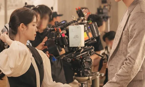 Sự trở lại của dòng phim hoàng gia hiện đại: IU - Byeon Woo Seok liệu có làm nên lịch sử?