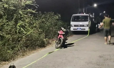 Người đàn ông tử vong trong bụi cây ven đường, Công an Lâm Đồng phong tỏa điều tra