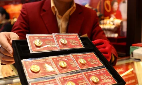 Giá vàng hôm nay 13/4: SJC, PNJ, DOJI đồng loạt điều chỉnh giảm mạnh, cụ thể giảm bao nhiêu?