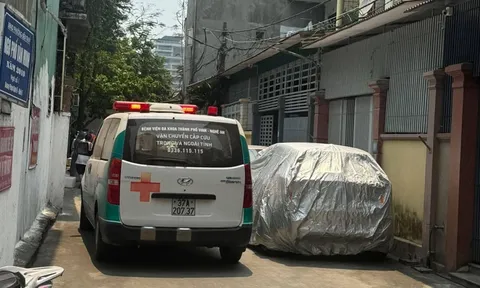 Nghe tiếng cô gái la hét, người dân phá cửa phát hiện vụ việc rúng động