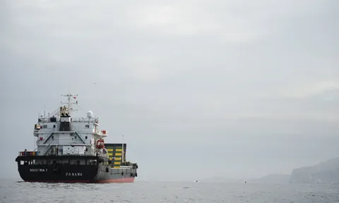 Iran bất ngờ “xuống thang” ở eo biển Hormuz, điều kiện khiến Mỹ phải cân nhắc