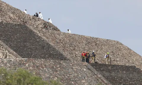 Một nữ du khách bị bắn tử vong tại khu du lịch Kim tự tháp nổi tiếng