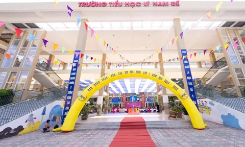 Học sinh đau bụng, buồn nôn sau suất ăn bán trú Trường Tiểu học Lý Nam Đế, cơ quan y tế khẩn trương kiểm tra