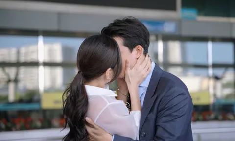 Người đẹp phim ngôn tình Việt hút 800 triệu lượt xem: "Từ trước đến nay, tôi đóng cảnh hôn ít lắm, chỉ ‘chụt’ nhẹ thôi"