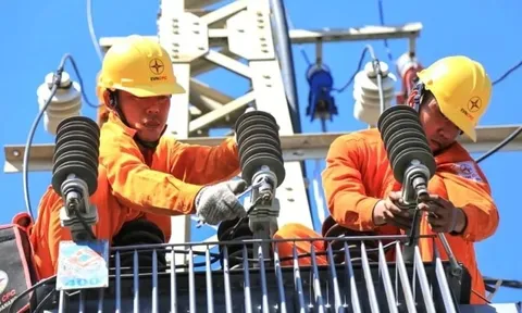 Bộ Công Thương thay đổi khung giờ tính giá điện, người dân cần chú ý gì