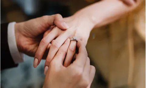 Giả làm học viên đi cưa cô giáo, tôi nhận cái kết không ngờ