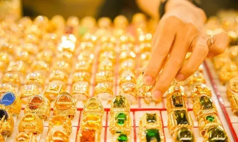 Giá vàng ngày 10/5: Cao nhất trong tuần, kịch bản tuần tới ra sao?