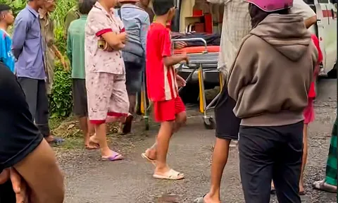 Thương tâm: Một người đàn ông tử vong do sét đánh trong lúc cưa cây thuê ở Cà Mau