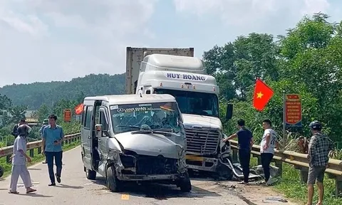 Vụ xe đầu kéo tông ô tô chở nhà trai đi xin cưới ở Hà Tĩnh: Cục CSGT chỉ ra tài xế vi phạm