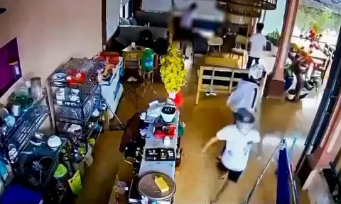 Bắt tạm giam 12 học sinh vụ chém nam thiếu niên 17 tuổi tử vong: Camera ghi lại những hình ảnh đau lòng