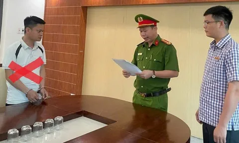 Phạm Công Sơn Bách, nguyên cán bộ Ban giải phóng mặt bằng thuộc UBND TP. Hải phòng vì sao bị bắt giam?